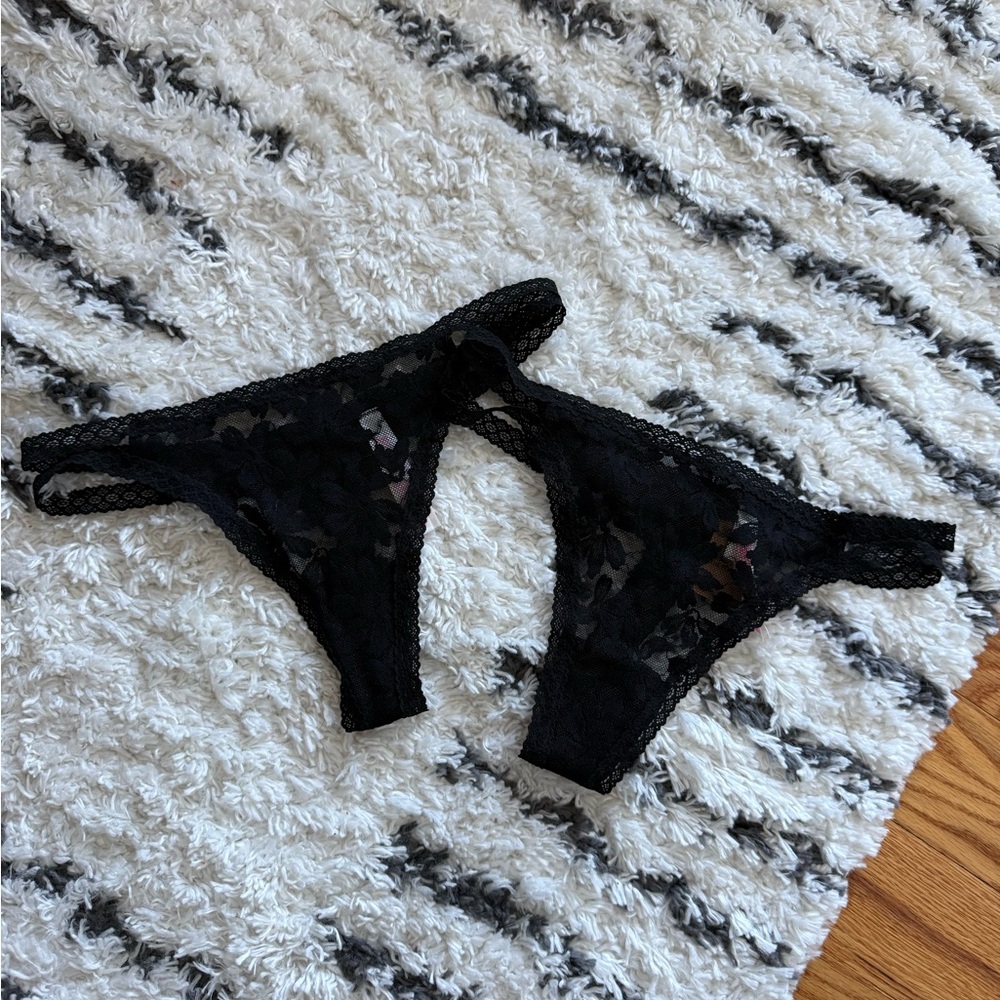 BRAND NEW! Victoria’s Secret Black Lace Women's Thongs